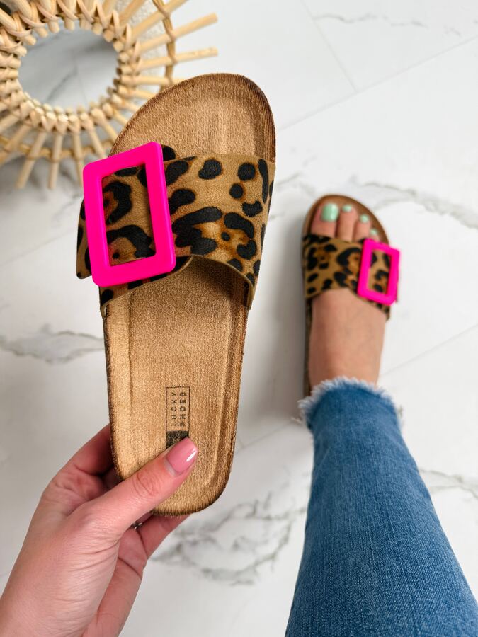 Clasp Leo Slides